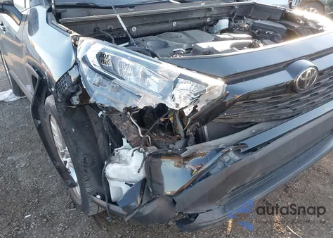 2019 Toyota Rav4 Xle Premium z USA, uszkodzony, nr VIN 2T3A1RFV4KC013276